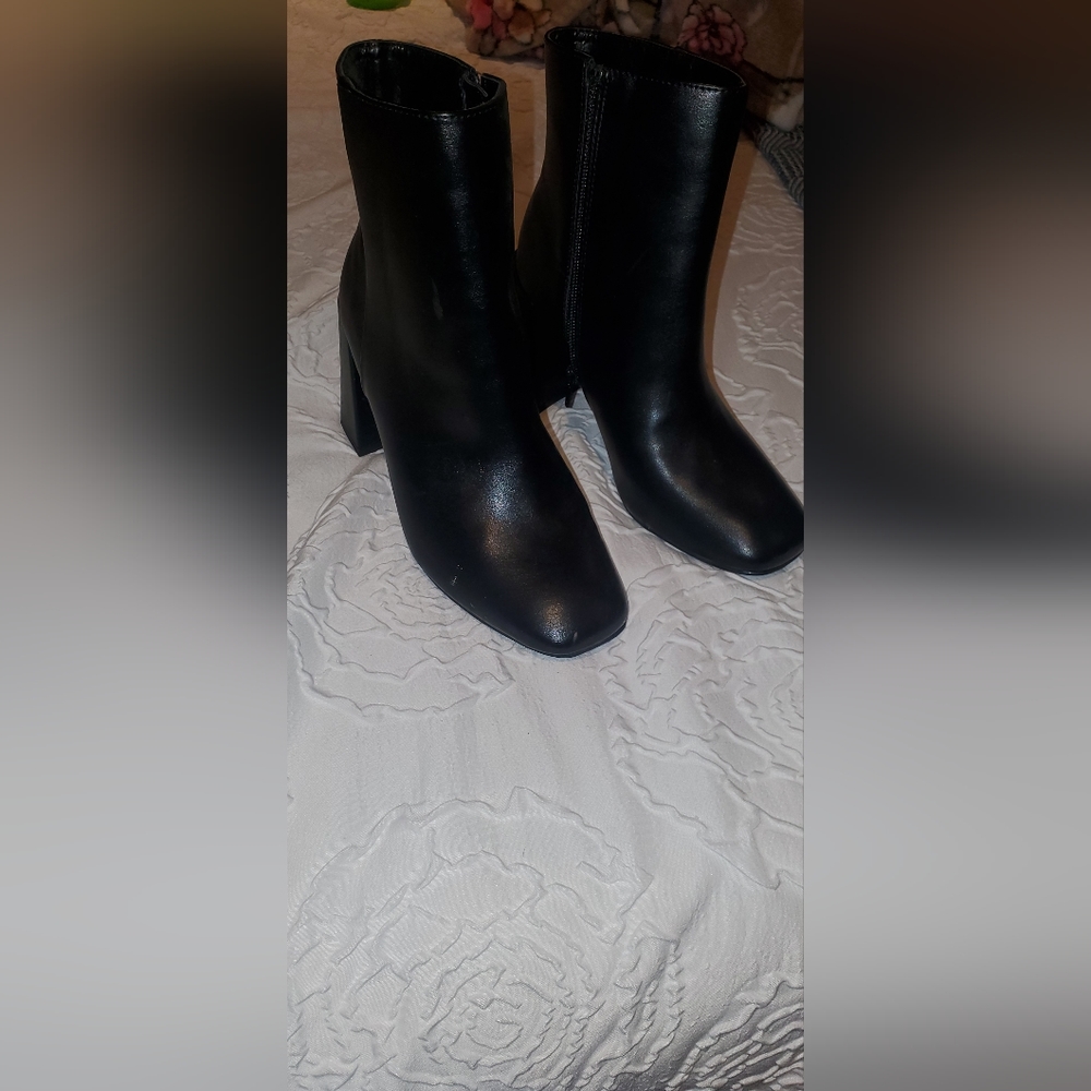 Dolce vita booties